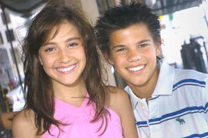 taylor lautner and taylor dooley