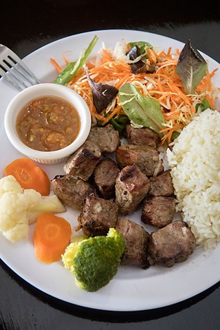 UZeat Serves Cultural Mash-Up Cuisine From Uzbekistan
