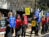 Austin Flight Attendants Picket to Be Paid for Work Hours on the Ground