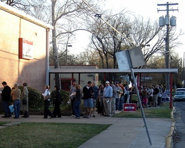 Early Voting Starts Strong in Travis