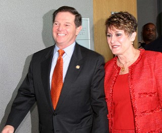 Tom DeLay and his wife, Christine, in a 2005 appearance at the Travis County Courthouse