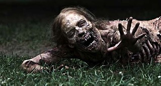 <i>The Walking Dead</i>, crawling