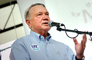 Mayor Lee Leffingwell