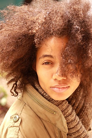Nigerian soul singer/rapper Nneka brings her new CD, Concrete Jungle, to SXSW.