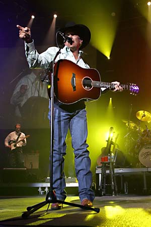 4456 George Strait Photos  High Res Pictures  Getty Images